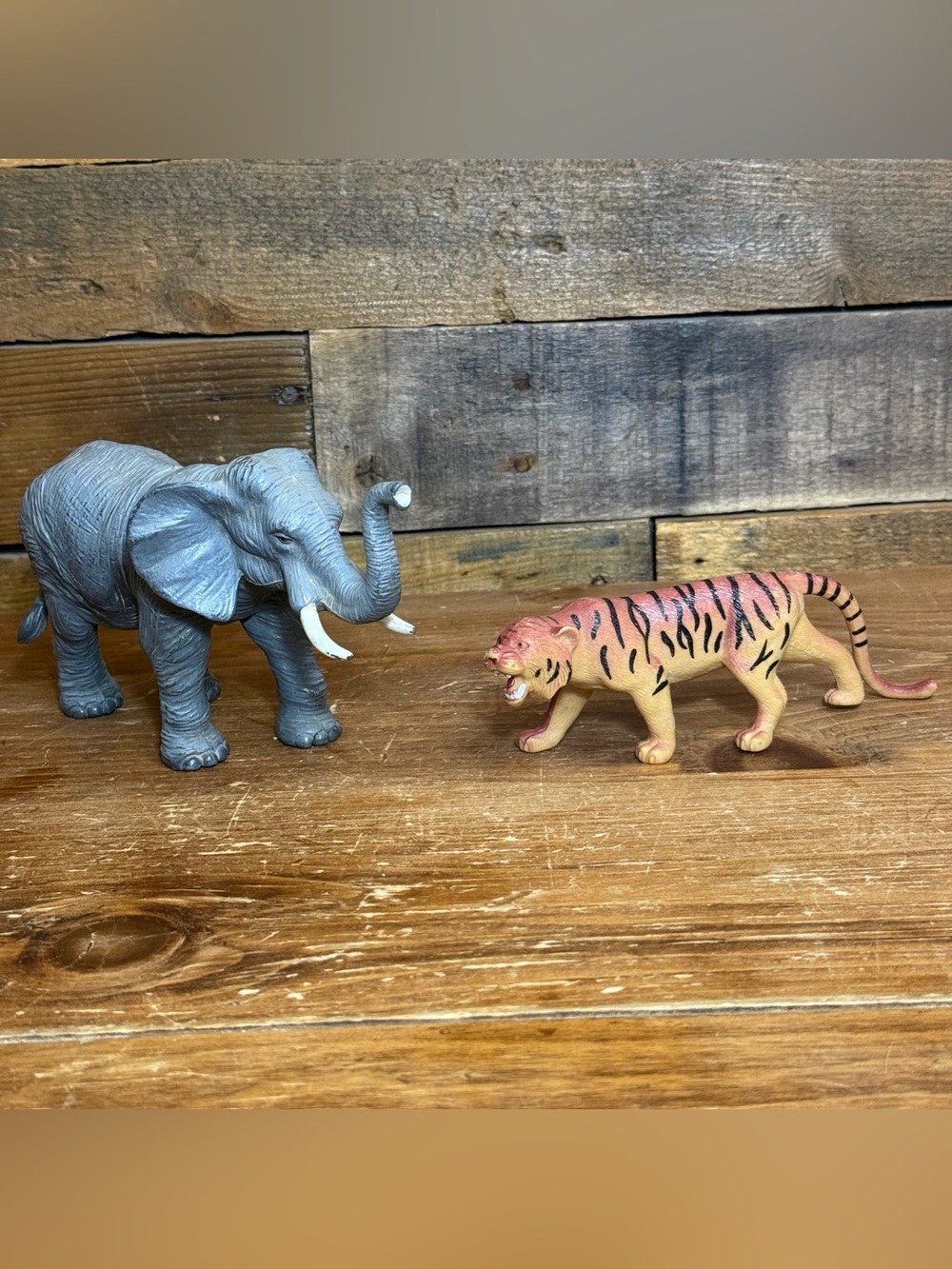Jungle Animals Elephant and Tiger Plastic Figurines Toy.
